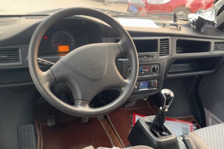 Used Wuling Zhiguang 2023 1.5L Practical Version 5/7 Seats
