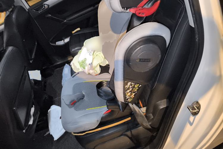 Used Volkswagen Touran 2016 Volkswagen Touran L 280TSI DSG Comfort Edition Left Rear Seat