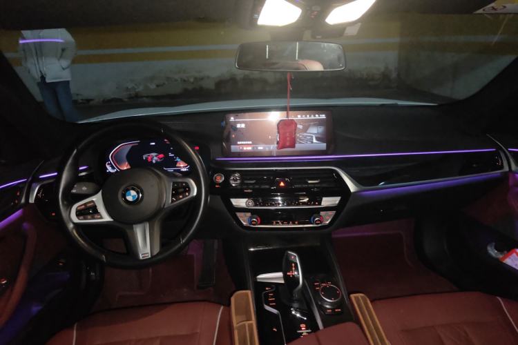 Used BMW 5 Series 2021 Facelifted 525Li M Sport Package
