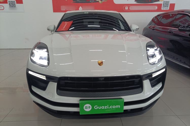 Used Porsche Macan 2022 Macan 2.0T Front