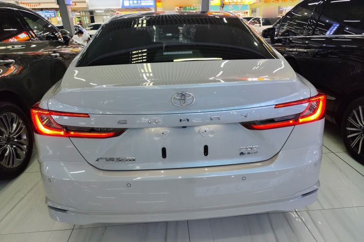 Used Toyota Camry 2024 Dual-Motor 2.0 HG Premium Edition
