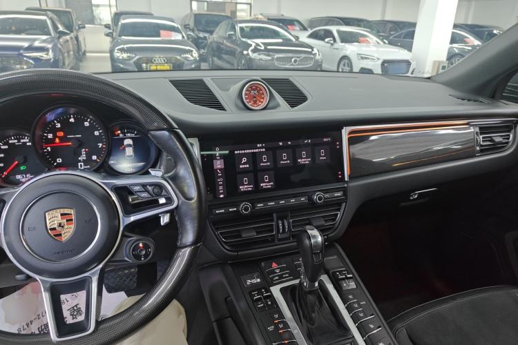 Used Porsche Macan 2018 Macan 2.0T