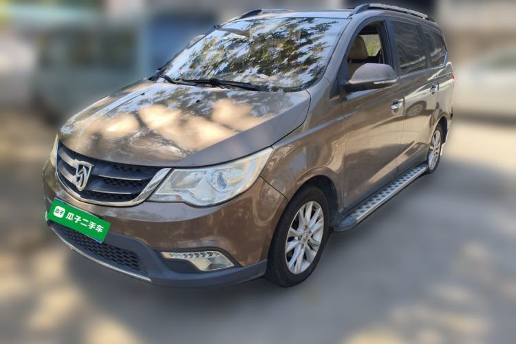 Used Baojun 730 2014 1.5L manual Comfort version 7 seats