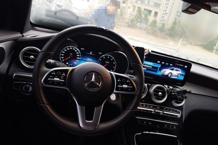 Used Mercedes-Benz GLC 2022 Second Facelift GLC 260 L 4MATIC Dynamic Edition Steering Wheel