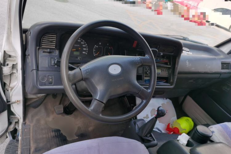 Used Jinbei Hiace 2014 2.0L 5th Generation Kuaiyunwang Business Version 4G20B Steering Wheel