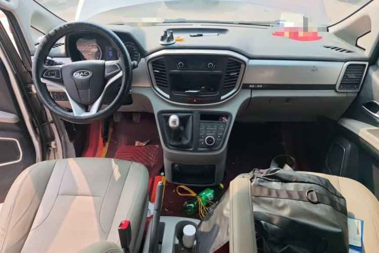 Used JAC Refine M4 2019 Business & Travel Series 2.0L Manual Comfort Model China VI Interior 2
