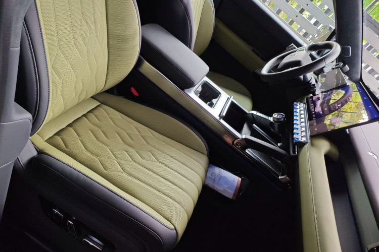 Used Brave warrior M817 2025 Model, Max Right Front Seat