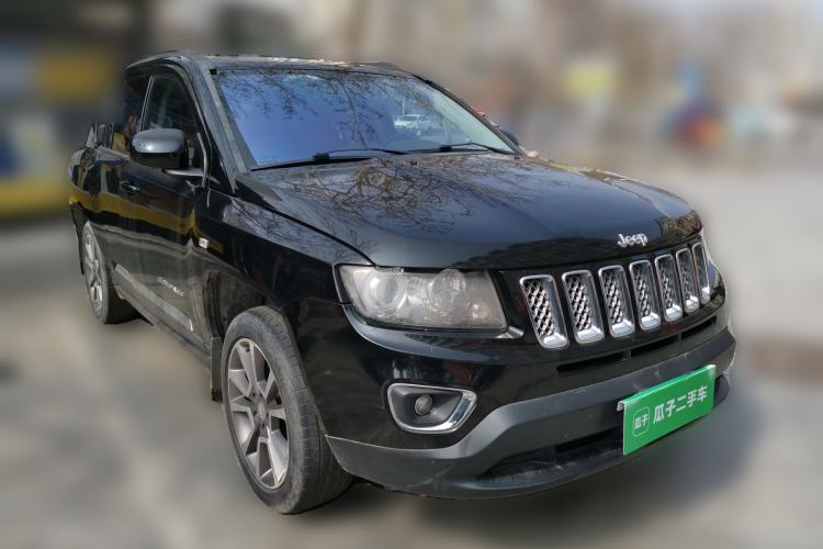 Used Jeep Compass 2014 2.4L four-wheel drive luxury version
