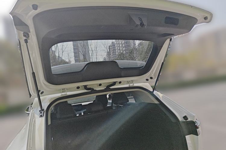 Used Roewe D5X DMH 2024 135 Luxury Edition Trunk