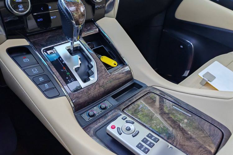 Used Toyota Vellfire 2019 Dual-Engine 2.5L HV Prestige Edition