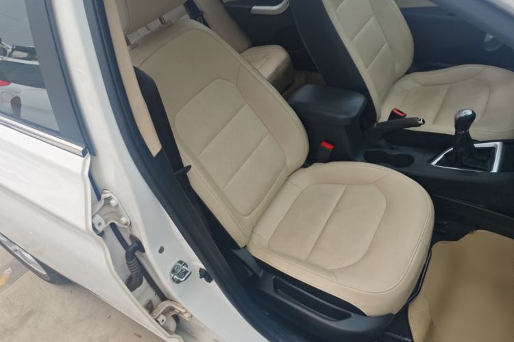 Used CHANGAN Alsvin V7 2015 1.6L Manual Enjoyment Model China IV Standard