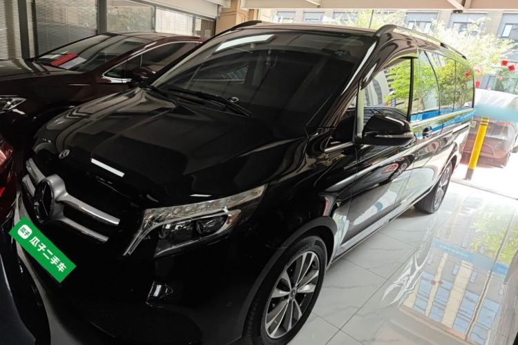 Used Mercedes-Benz V-Class 2021 V 260 Avantgarde Edition