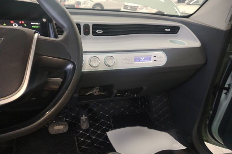 Used Wuling Hongguang MINIEV 2021 Macaron Premium Model – Lithium Iron Phosphate