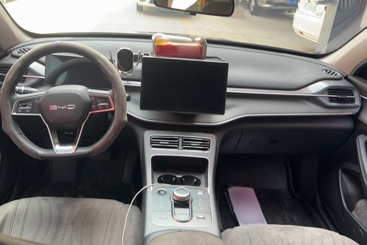 Used BYD Destroyer 05 2024 HONOR Edition DM-i 55KM Luxury Model Interior 2