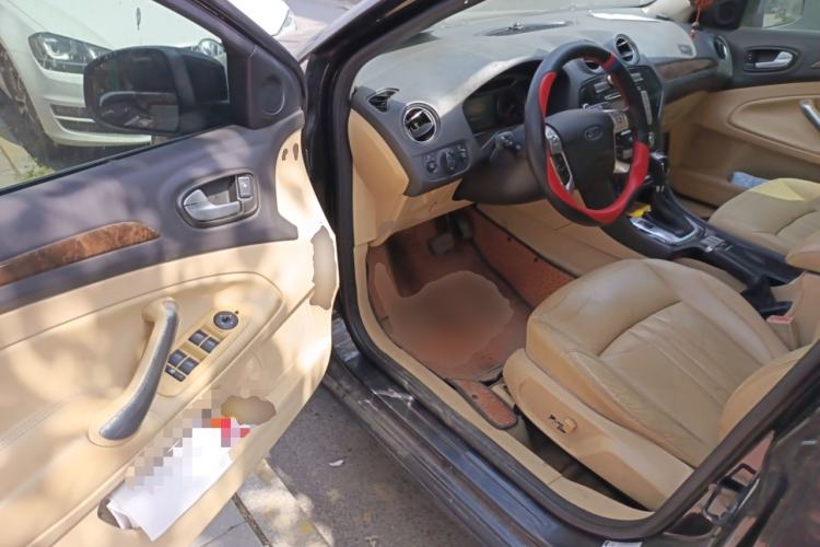 Used Ford Mondeo 2010 2.3L Luxury Version