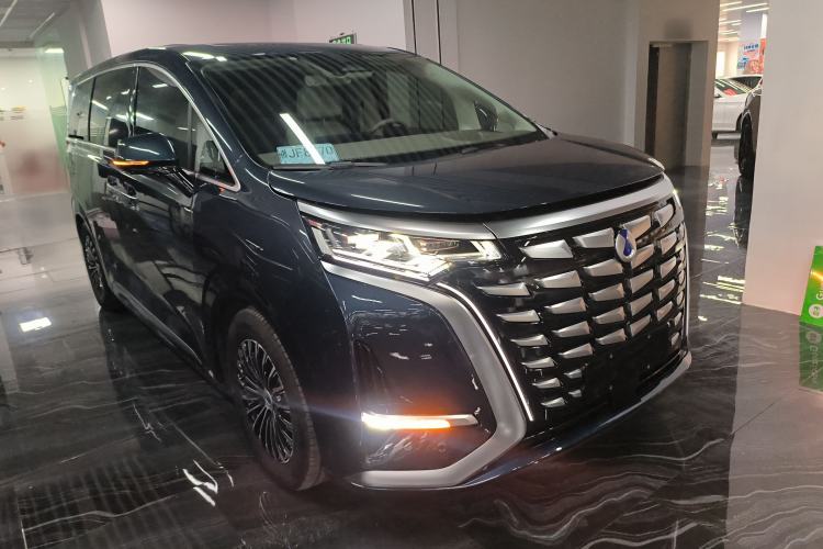 Used Denza D9 2022 DM-i 970 Four-Wheel Drive Flagship Model
