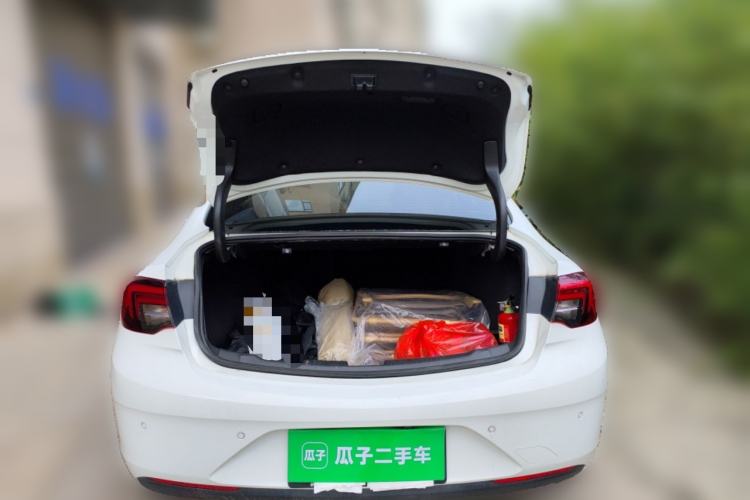 Used Buick Regal 2017 20T Elite Edition Trunk