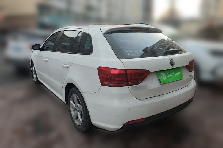 Used Volkswagen Gran Lavida 2013 1.6L Automatic Fashion Model
