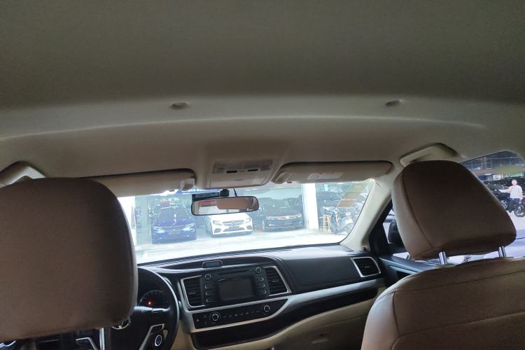 Used Toyota Highlander 2017 2.0T Four-Wheel Drive Elite Edition 7-Seater
