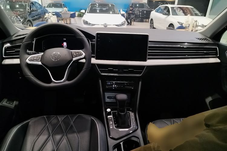 Used Volkswagen Tiguan L New Energy 2023 430 PHEV Plug-in Hybrid Prestige Edition
