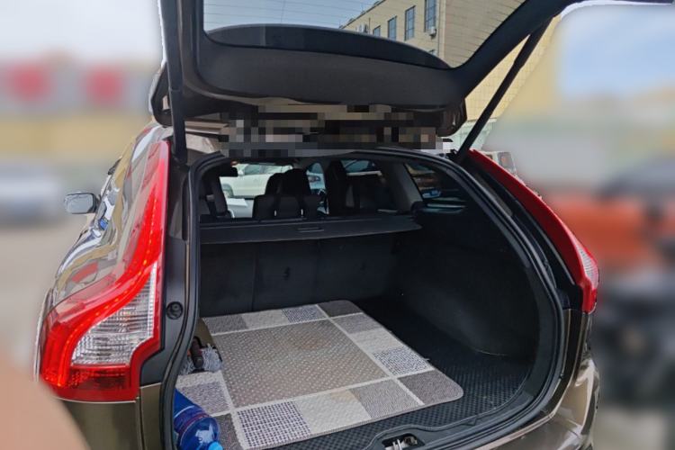 Used Volvo XC60 2014 T5 Zhiyi Edition Trunk