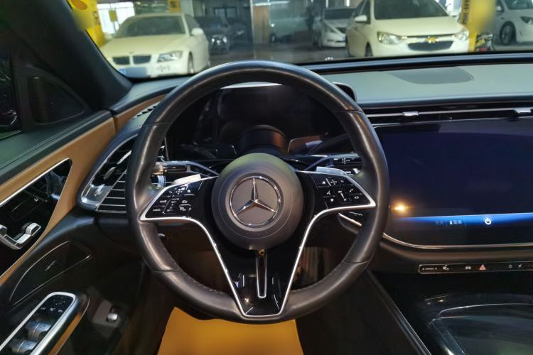 Used Mercedes-Benz E-Class 2024 E 260 L
