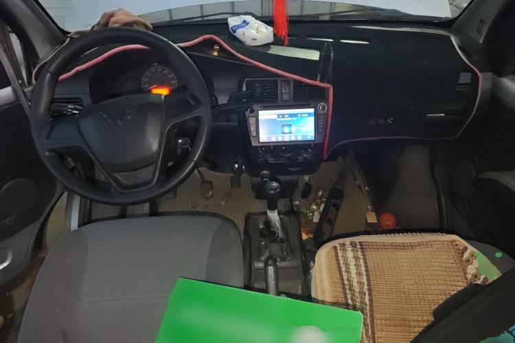 Used Wuling Rongguang 2012 1.5L Extended Basic Version
