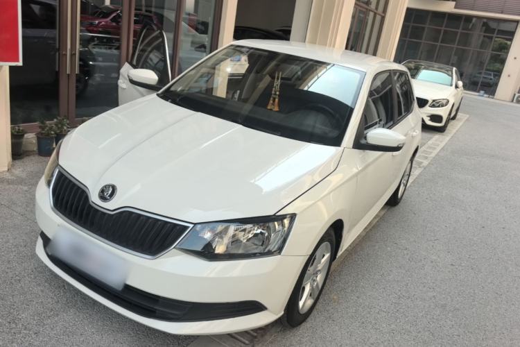 Used Skoda Fabia 2017 1.4L Automatic Car Enjoy Edition Guazi used car, China used car export, Used car for sale, Used cars, Cheapest cars for sale