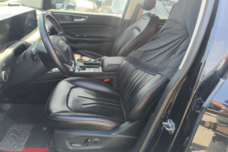 Used Ford Edge 2021 PLUS EcoBoost 245 Two-Wheel-Drive Titanium 7-Seater