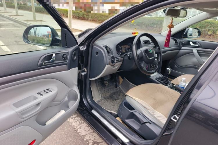 Used Skoda Octavia 2013 1.6L Manual Yijun Edition