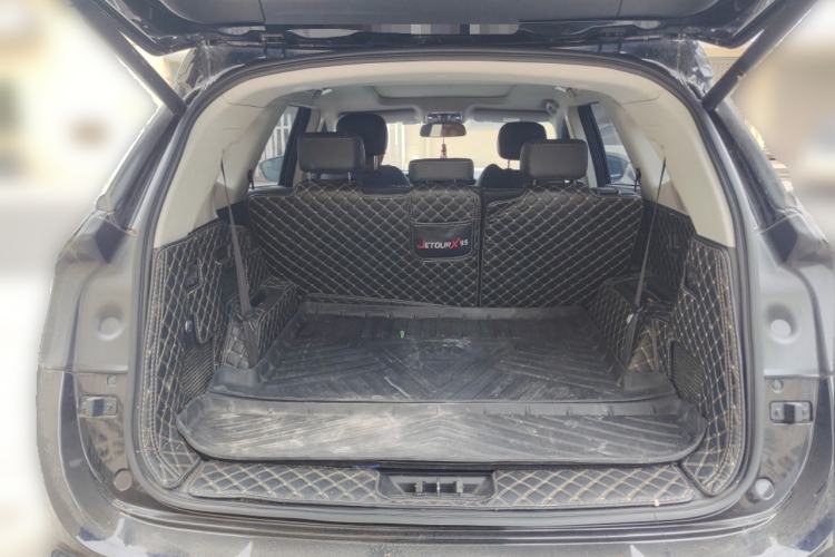 Used JETOUR X95 2020 1.6T DCT Exploration Pro Edition 7 Seats Trunk