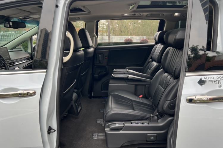 Used Honda Odyssey 2022 2.0L eHEV Sharp Supreme Edition
