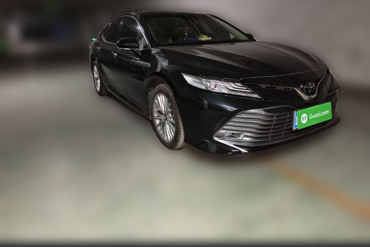 Used Toyota Camry 2018 2.5G Luxury Edition Front Right 45 Deg