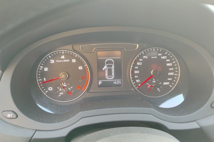 Used Audi Q3 2018 30th Anniversary Edition 30 TFSI Fashion Model
