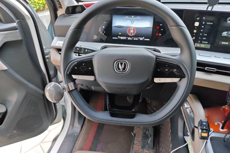 Used CHANGAN Hunter 2024 Knight Edition Flagship Model Dual-Motor All-Wheel Drive Standard Box
