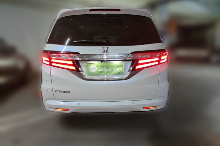 Used Honda Odyssey 2015 Revised Version 2.4L Supreme Edition