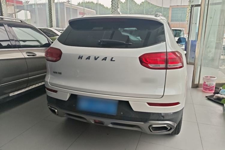 Used Haval H6 2017 Red-Label 1.3T Automatic Two-Wheel Drive ZhiShang Model
