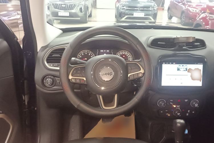 Used Jeep Renegade 2018 Connected Large Screen Version 180T Automatic High-Energy Edition
