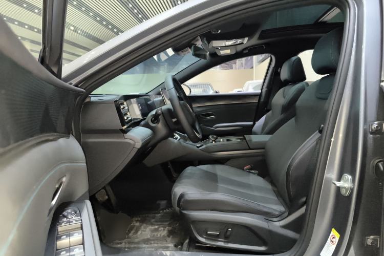 Used BYD Qin L 2024 DM-i 120KM Leading Model
