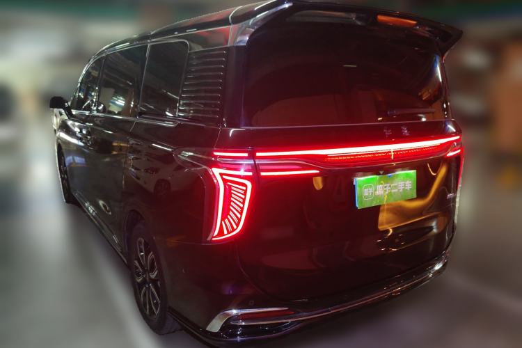 Used Hongqi HQ9 2023 2.0T Smart Connect Flagship Edition Rear Left 45 Deg