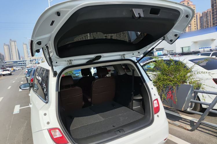 Used Buick GL6 2018 18T 6-Seater Luxury Model
