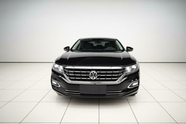 Used Volkswagen Passat 2019 330TSI Luxury Edition China VI Standard Front