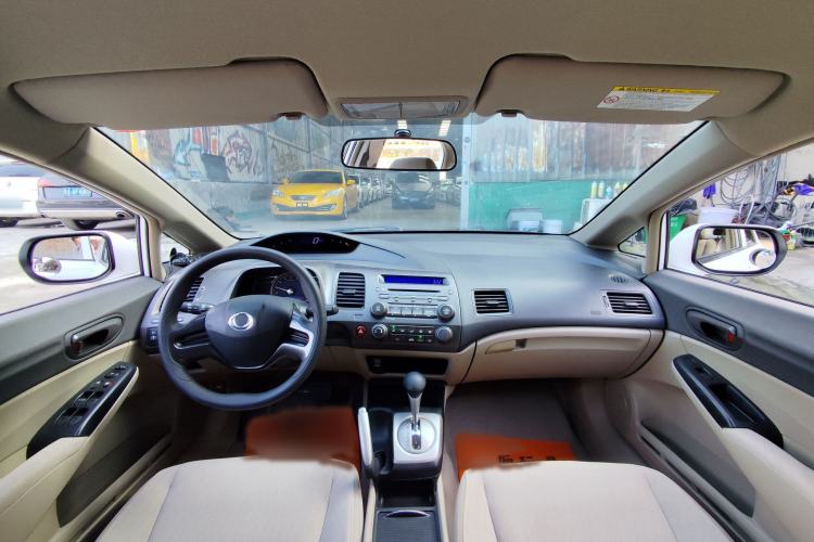 Used CIIMO CIIMO 2012 1.8L Automatic