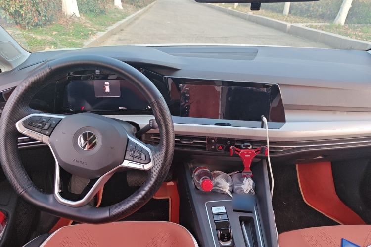 Used Volkswagen Golf 2023 Revised Version 200TSI DSG Pro Interior 2