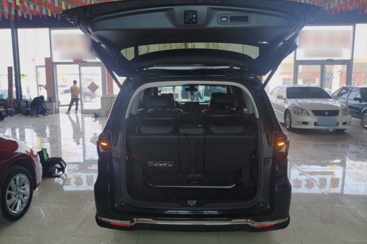 Used Honda Elysion 2022 2.0L eHEV Luxury Edition
