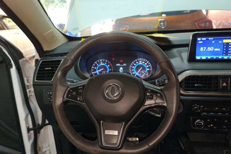 Used Dongfeng Fengon S560 2018 1.8L CVT Elite Model 7 Seats
