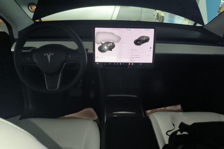 Used Tesla Model Y 2021 Long-Range All-Wheel-Drive Version