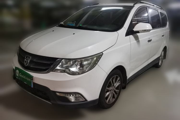 Used Baojun 730 2014 1.5L manual Comfort version 7 seats
