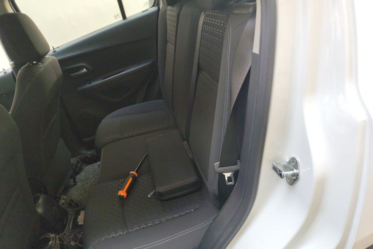 Used Chevrolet Trax 2014 1.4T Automatic Two-Wheel Drive Comfort Version Left Rear Seat