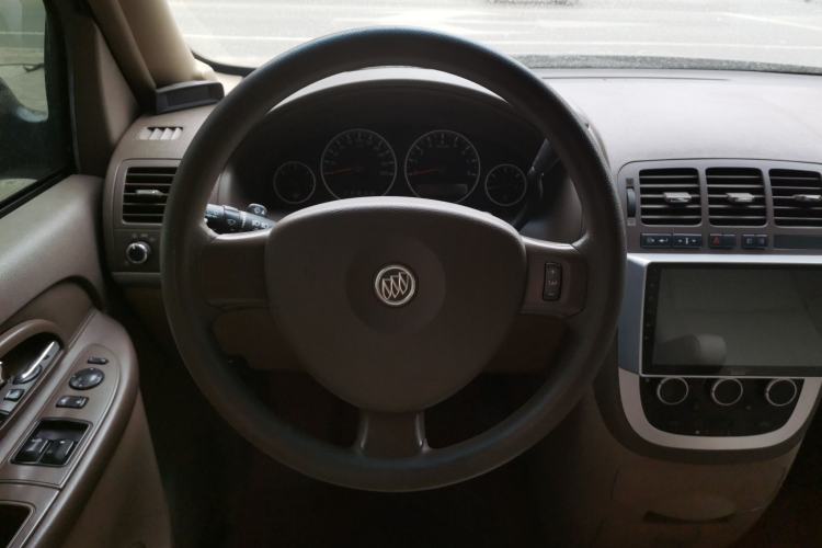 Used Buick GL8 2014 2.4L Classic Edition Steering Wheel